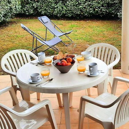 Chez Ced Et Laeti, Appartement Prive Avec Jardin Et Terrasse Dans Residence L'Estuaire Muni D'Une Piscine Couverte Et Aire De Jeu, Linge De Lit Et De Salle D'Eau Ainsi Que Tele, Compris Dans Le Tarif Profitez A Fond De Notre Belle Region Le Verdon-sur-Mer Exteriér fotografie