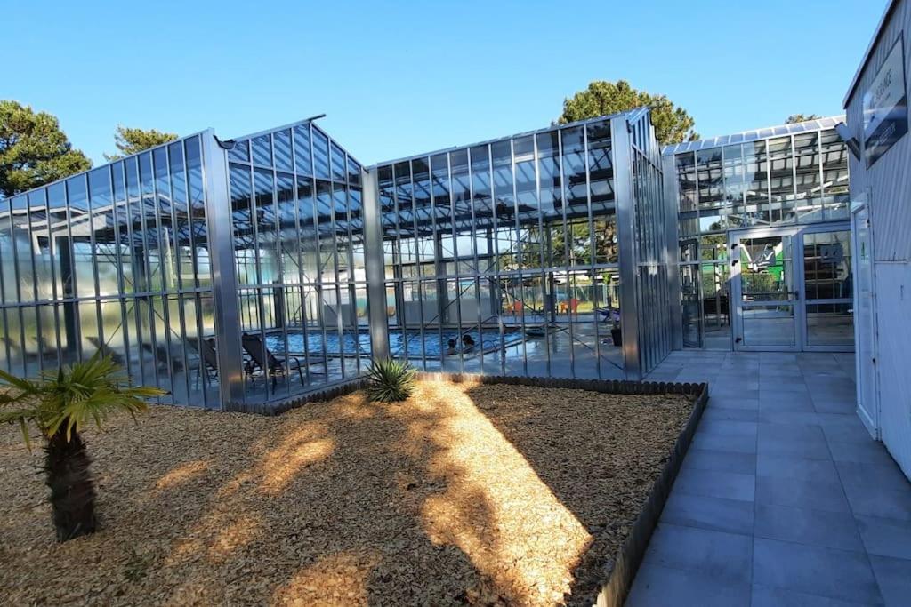 Chez Ced Et Laeti, Appartement Prive Avec Jardin Et Terrasse Dans Residence L'Estuaire Muni D'Une Piscine Couverte Et Aire De Jeu, Linge De Lit Et De Salle D'Eau Ainsi Que Tele, Compris Dans Le Tarif Profitez A Fond De Notre Belle Region Le Verdon-sur-Mer Exteriér fotografie